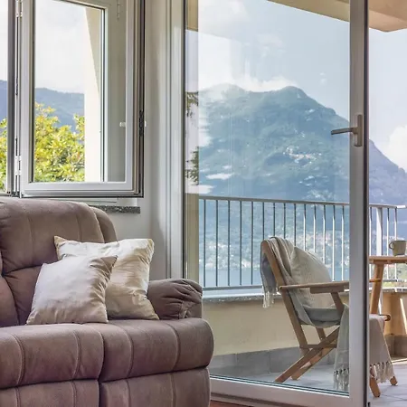 Апартаменты Con Terrazzo Vistalago