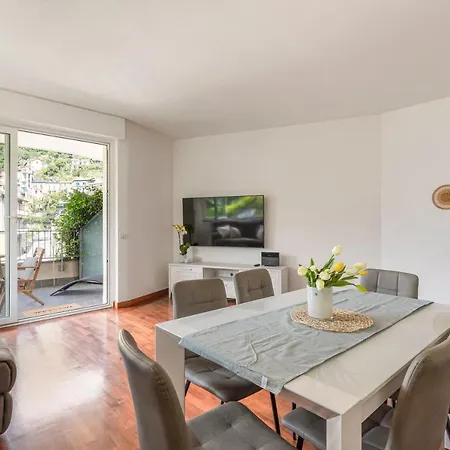 Апартаменты Con Terrazzo Vistalago *