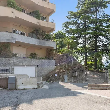 Апартаменты Con Terrazzo Vistalago *